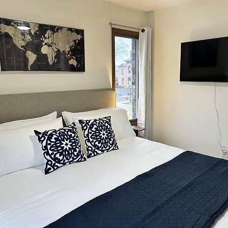 Capital Suite On 6Th Street - King Bed / Downtown! Springfield Bagian luar foto